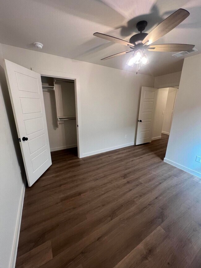 Building Photo - 13831 Gary Ave