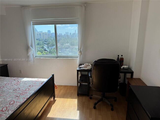 Building Photo - 816 NW 11th St