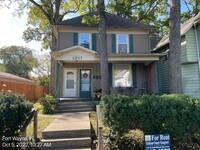 Building Photo - 1211 W Packard Ave