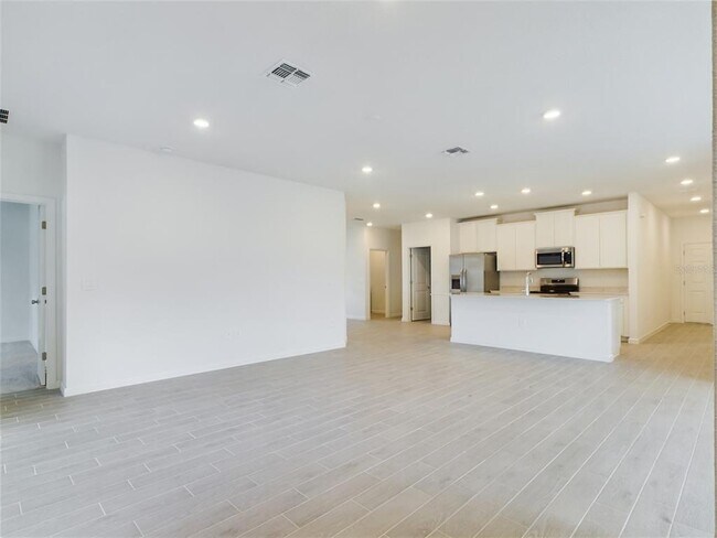 Building Photo - 6865 SW 87th St