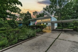 Building Photo - 1807 Fair St