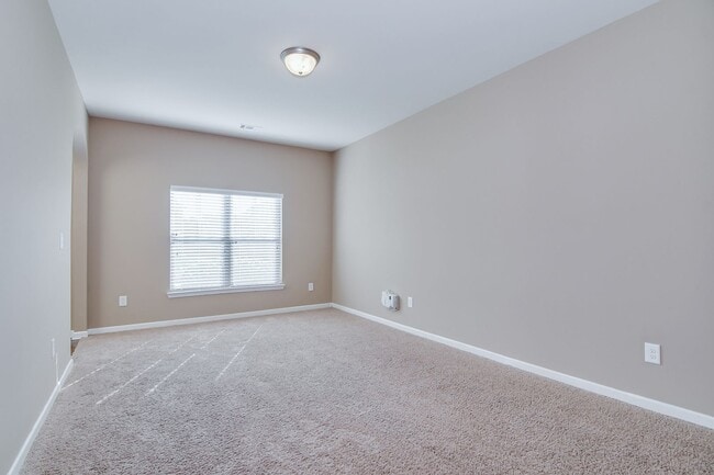 Building Photo - 5403 Hadwin Ct