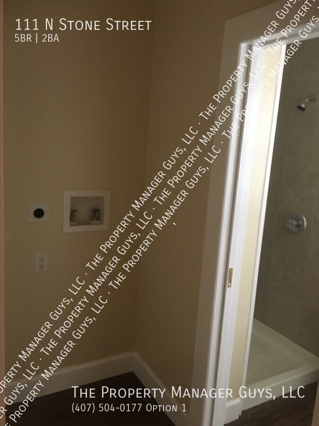 Building Photo - 111 N Stone St