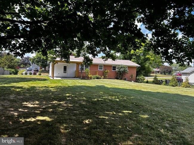 Building Photo - 112 Virginia Dr