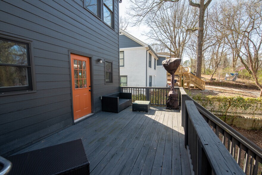 Building Photo - 2019 Pryor Rd SW