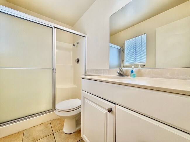 Building Photo - Spacious Backyard 4 Bedroom Home Located Next to Perris High School