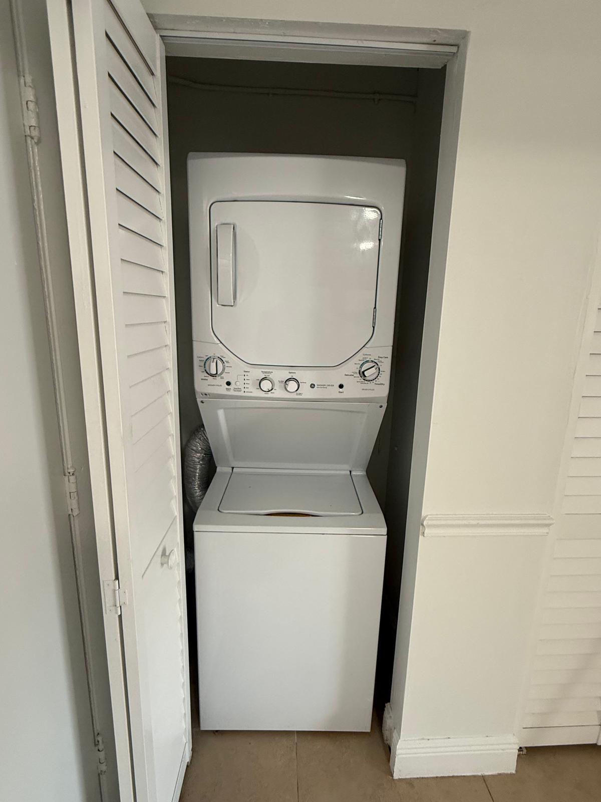 Washer & Dryer - 7477 SW 82nd St