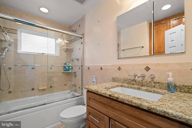 Building Photo - 5400 Williamsburg Blvd