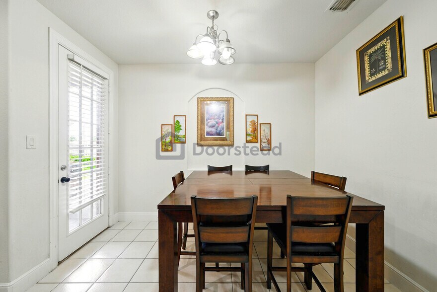 Building Photo - 1513 Van Winkle Dr