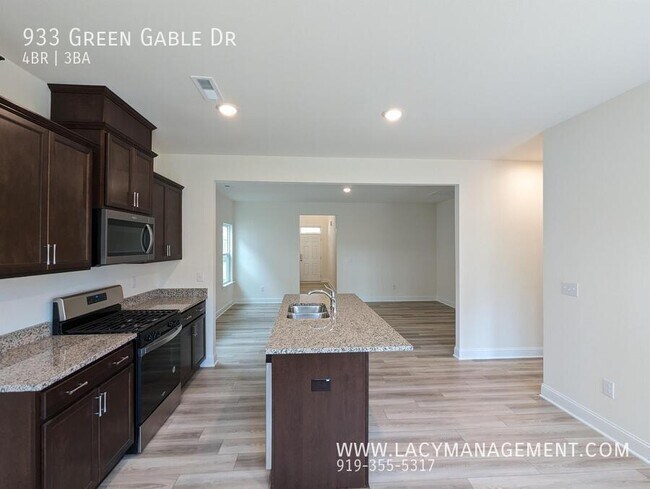 Building Photo - 933 Green Gable Dr