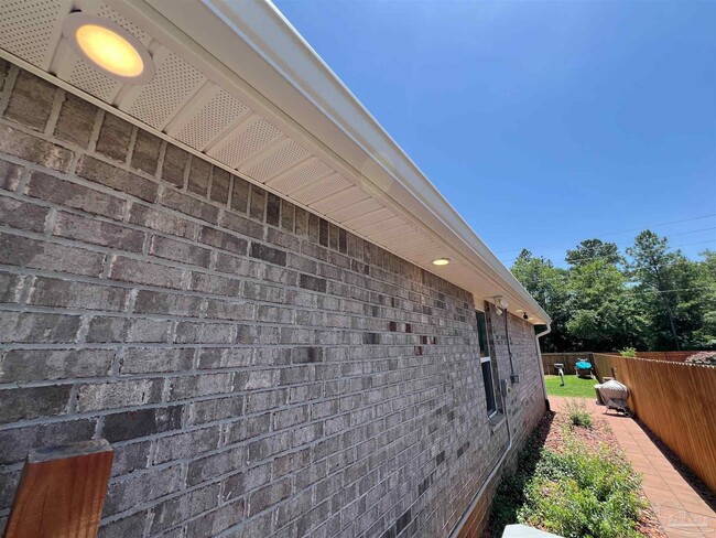 Building Photo - 3537 Conley Dr