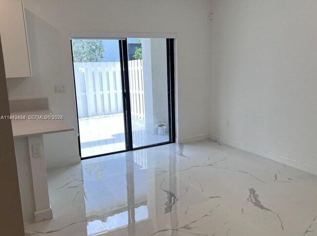 Building Photo - 15903 SW 2nd Pl