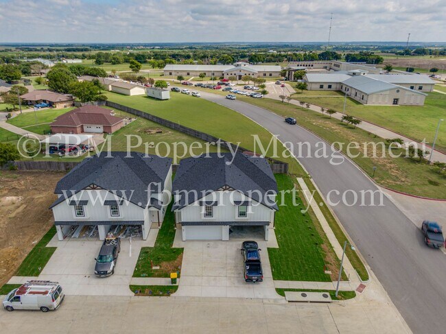 Building Photo - 920 Cooksey Ct