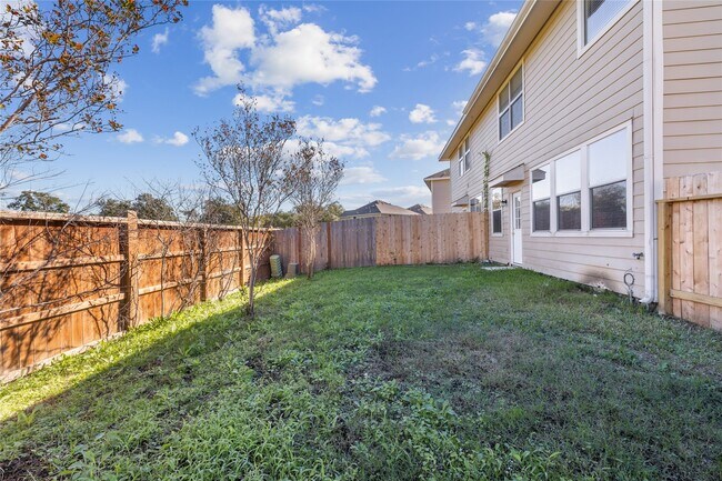 Building Photo - 2846 Loganberry Park Ln