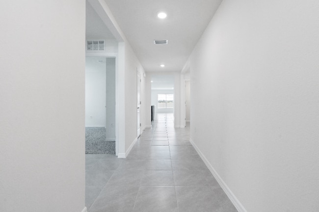 Building Photo - 4762 SW 88th Ln