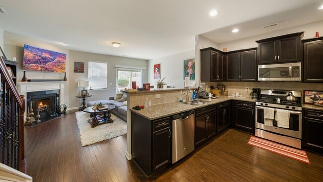 Building Photo - Stylish and Spacious 3bd/2.5ba Townhome w/ Garage in SE Durham!
