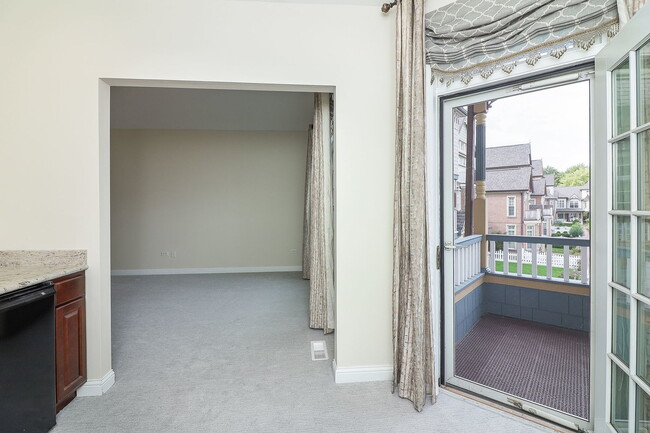 Building Photo - 4171 Royal Mews Cir