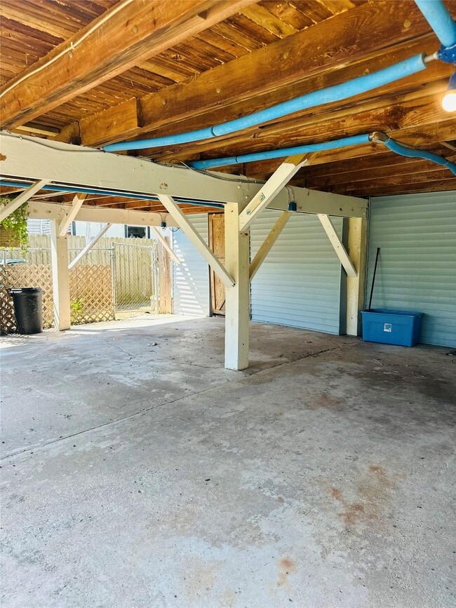 Building Photo - 236 3rd St