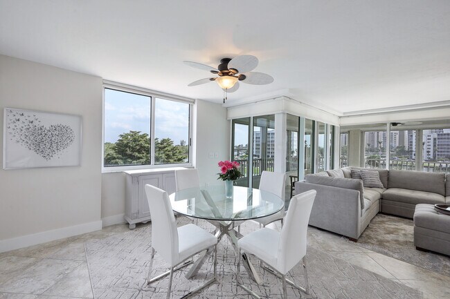 Building Photo - 25 Bluebill Ave