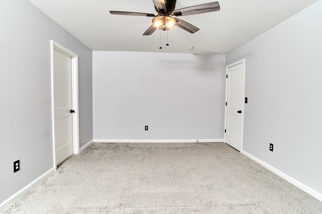 Building Photo - 730 N East St