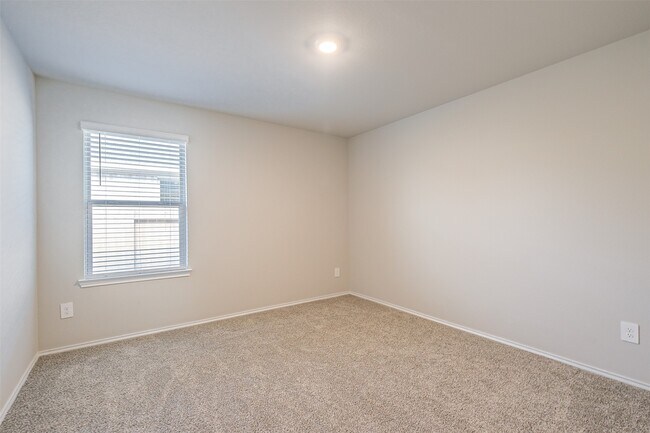 Building Photo - 14668 Blackbrush Mnr