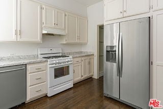 Building Photo - 403 S Bedford Dr