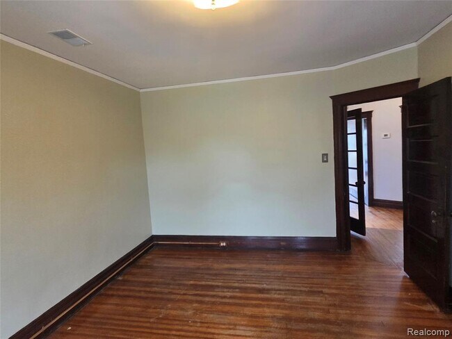 Building Photo - 3254 Hogarth St