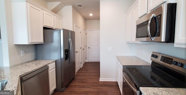 Building Photo - 82 Sepia Oak Dr