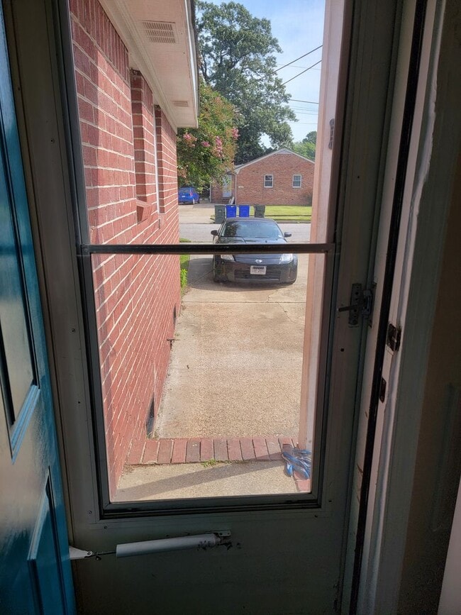 Building Photo - 2 Bedroom 1bath Oceanview/Bayview