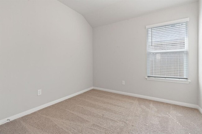 Building Photo - 14417 Heartland Dr