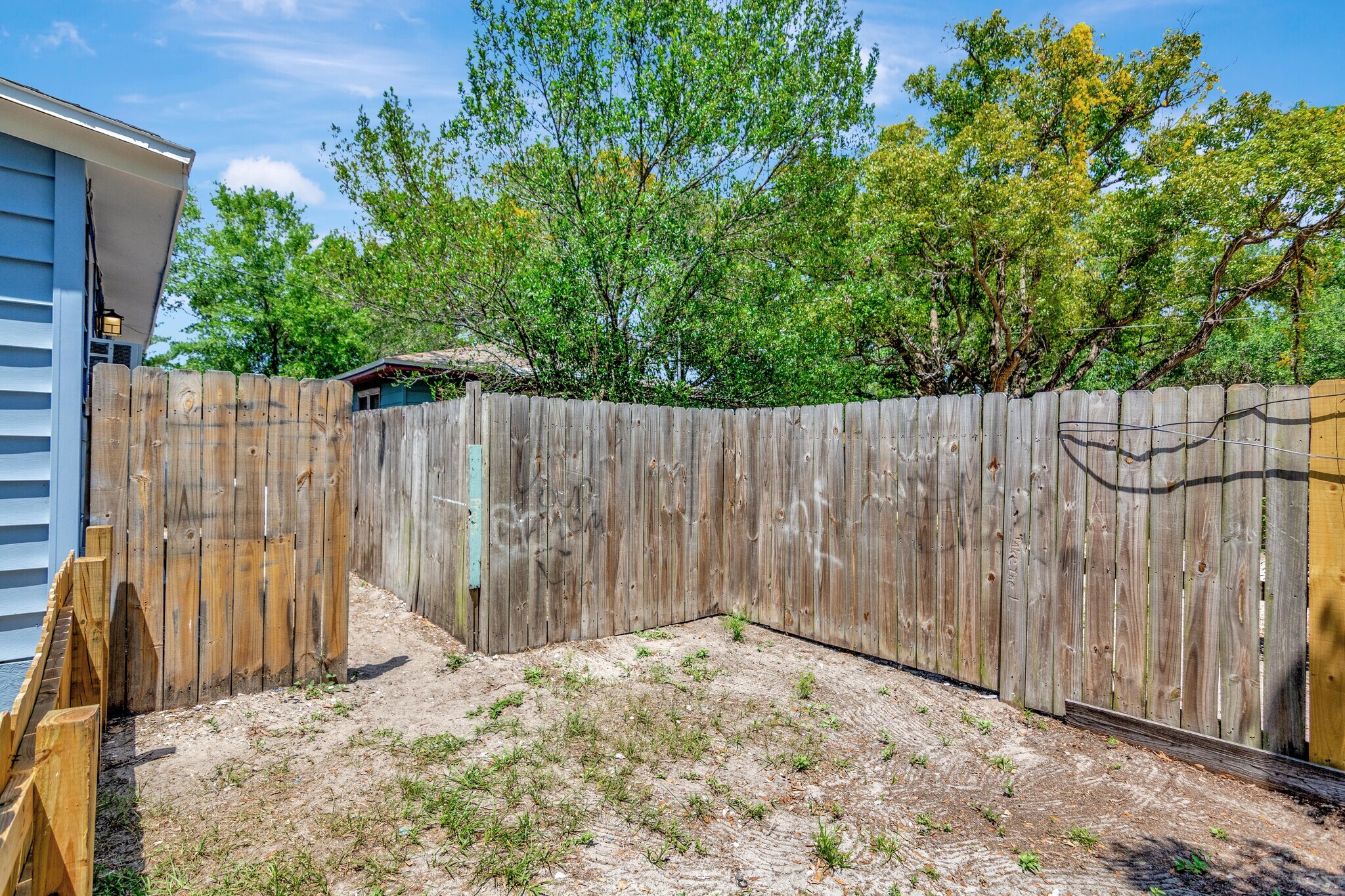 Private Fenced In Yard - 1485 Hamlet Ave