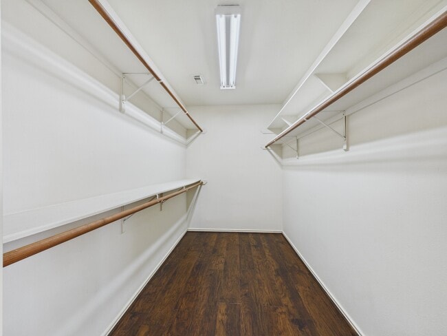 Building Photo - 1151 Andover Dr