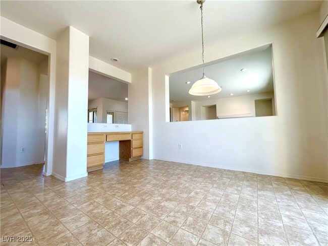 Building Photo - 2487 Hardin Ridge Dr