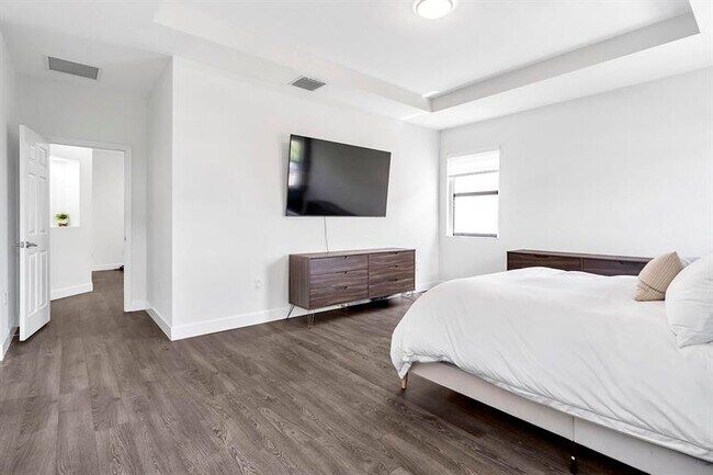 Building Photo - 3548 W 88th St