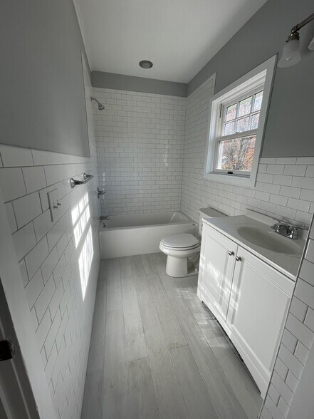 Bathroom - 43 Main St