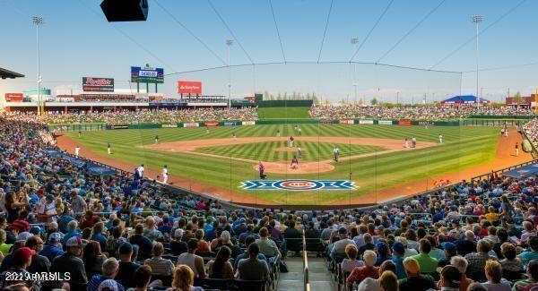 Building Photo - 712 N Santa Barbara