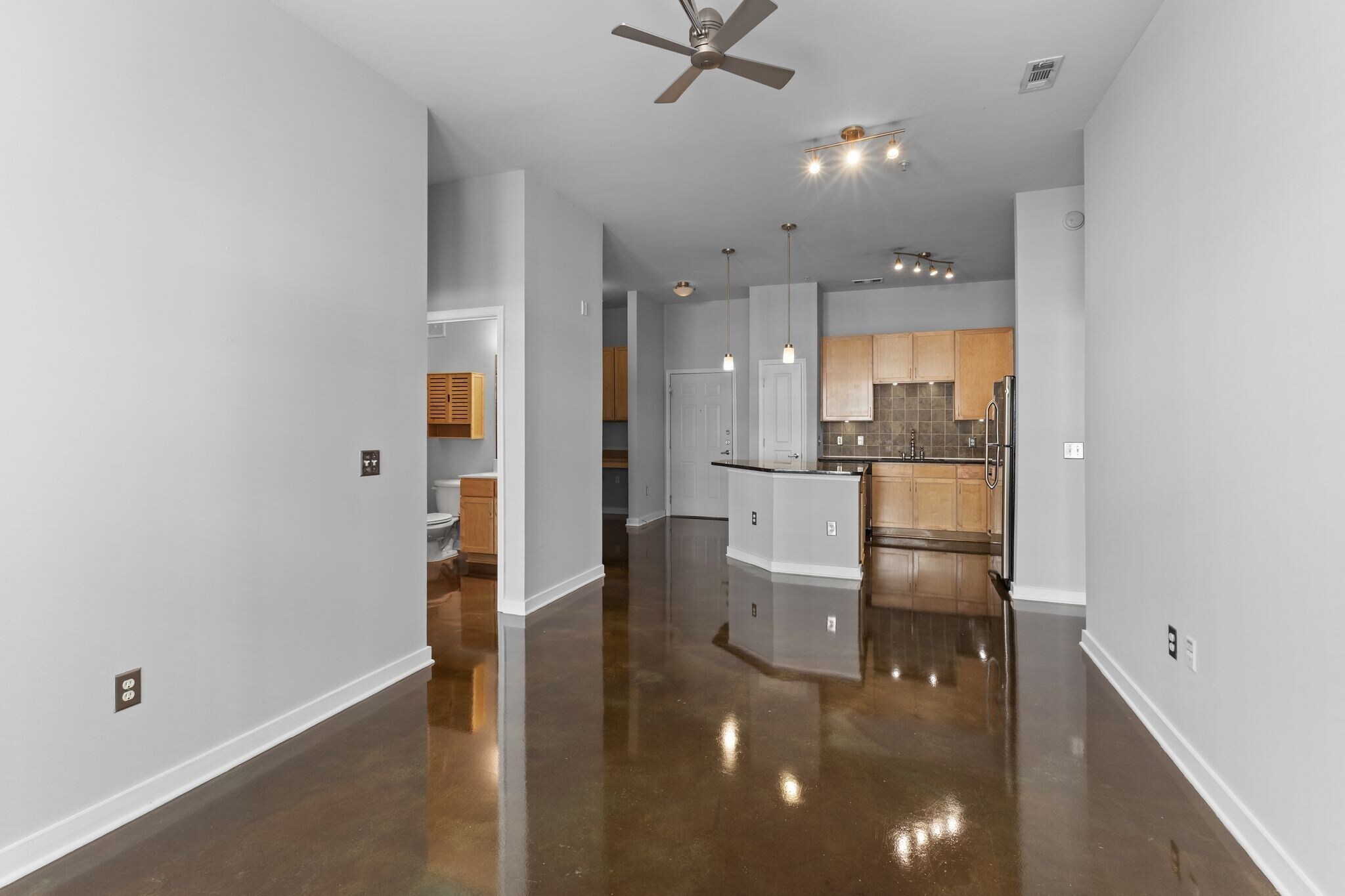 Building Photo - 3000 Vanderbilt Pl