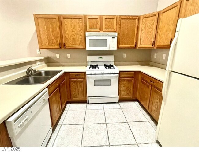 Building Photo - 2053 Jade Creek St