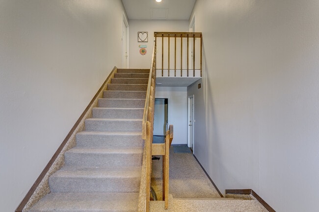 Building Photo - 1140 Holli Springs Ln