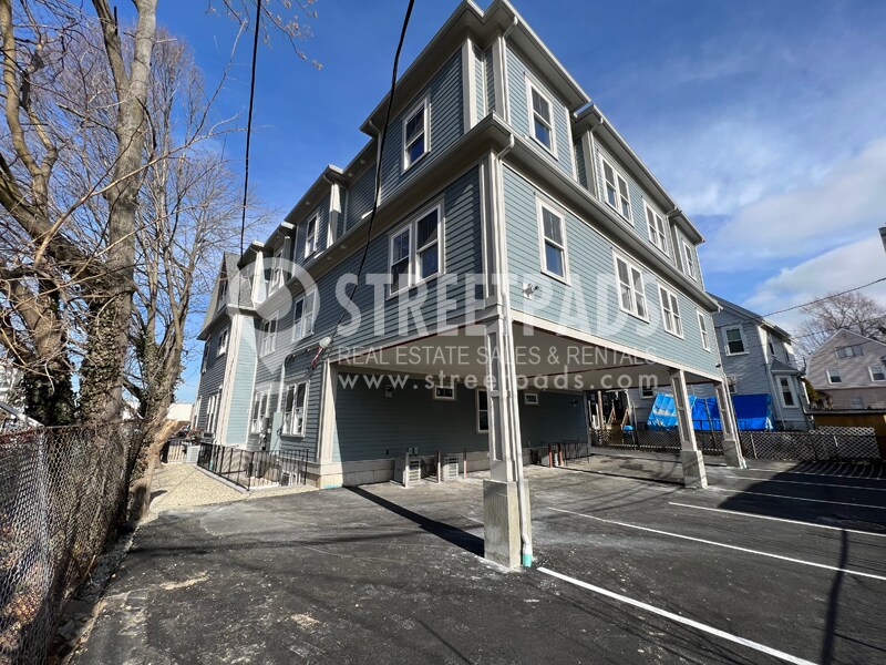 Building Photo - 80 North Beacon St