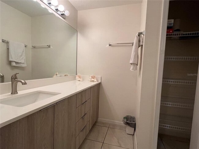 Building Photo - 8805 Grand Palms Cir