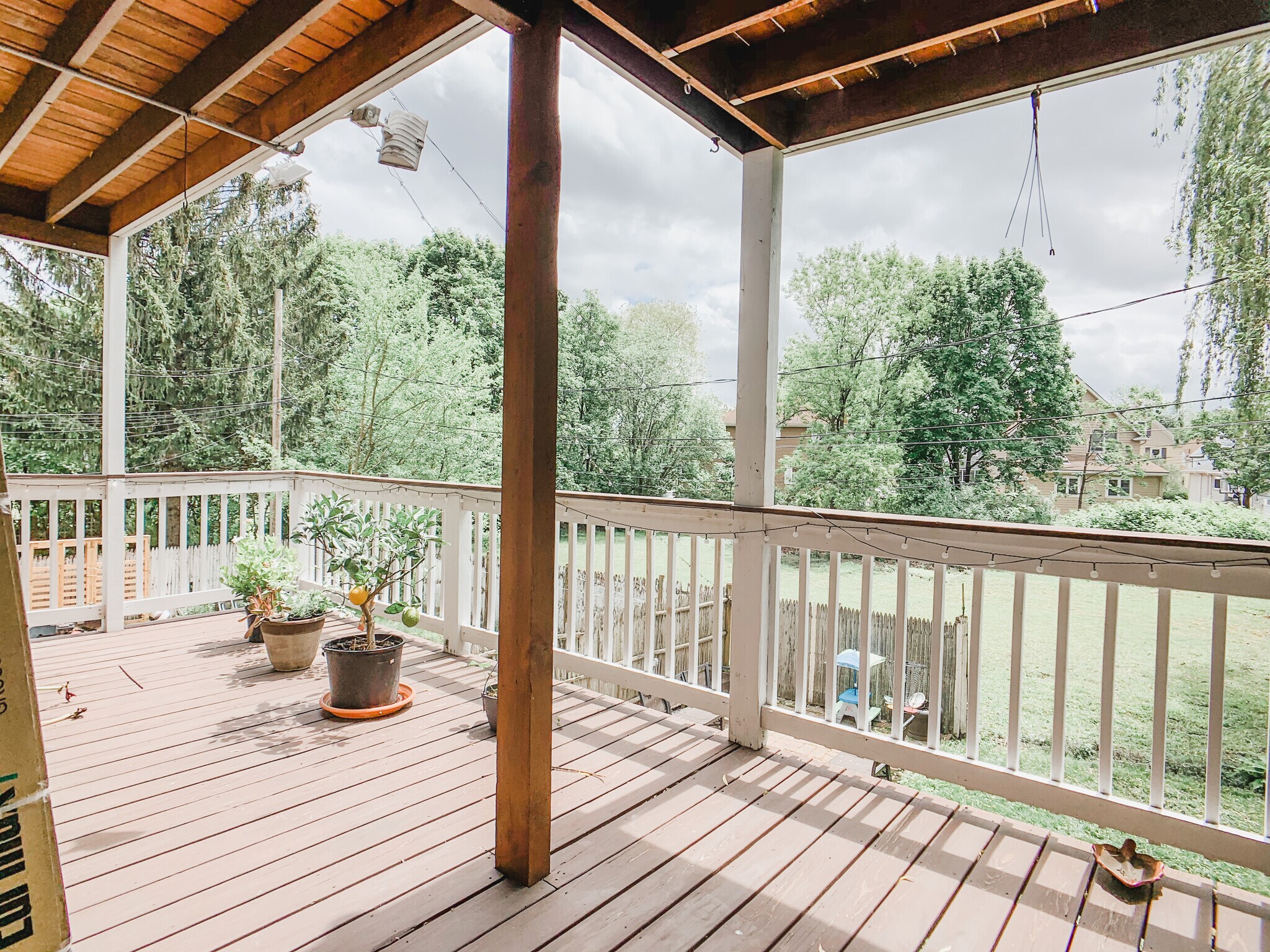back deck (private) - 384 Fellsway W