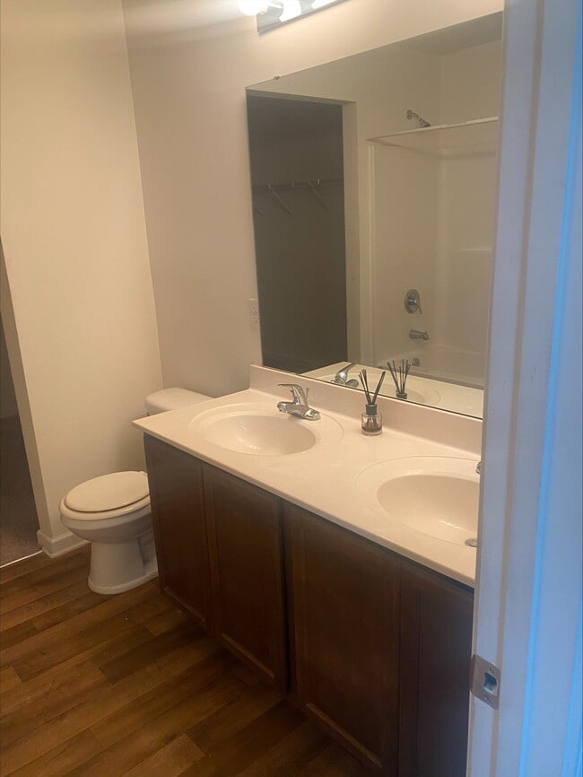 Building Photo - 603 Deborah Ct