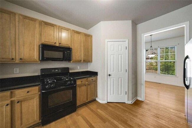 Building Photo - 1798 Oakbrook Lane, 8