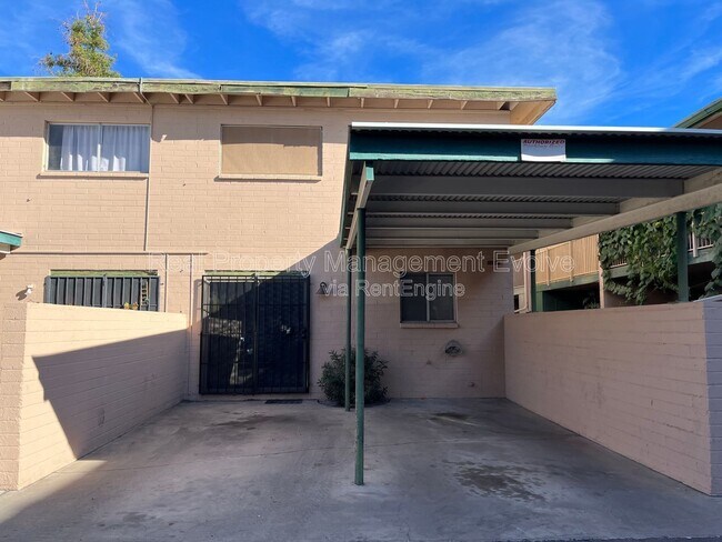 Building Photo - 6565 N 19th Ave