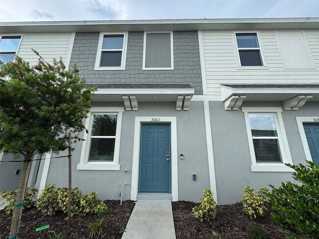 Building Photo - 3082 Skyline Lp