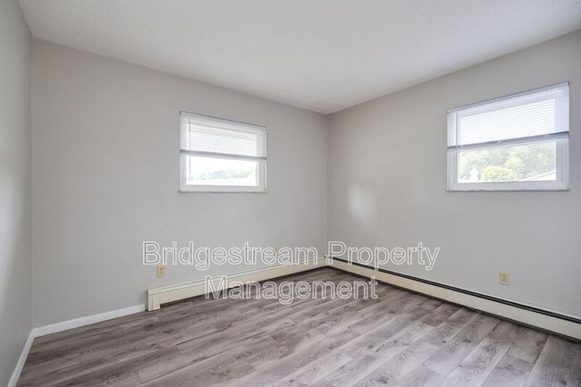 Building Photo - 14-107 Candlewood Court