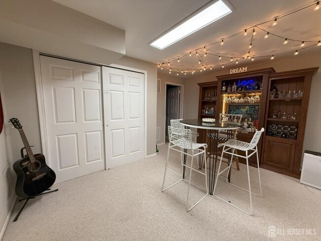 Building Photo - 37 Dorchester Dr