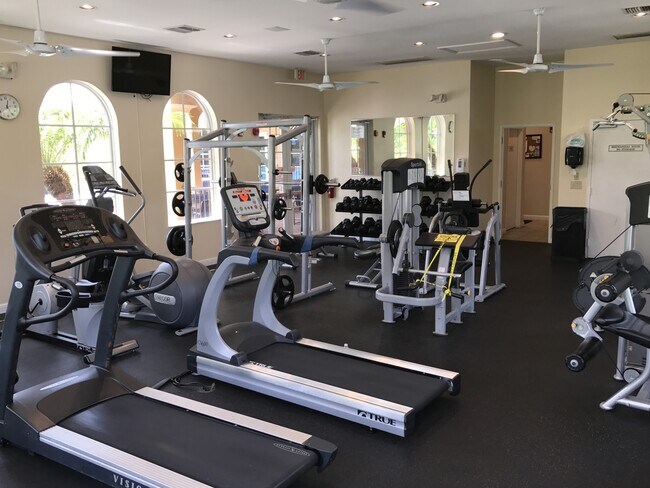 Building Photo - 6109 Reynolds St