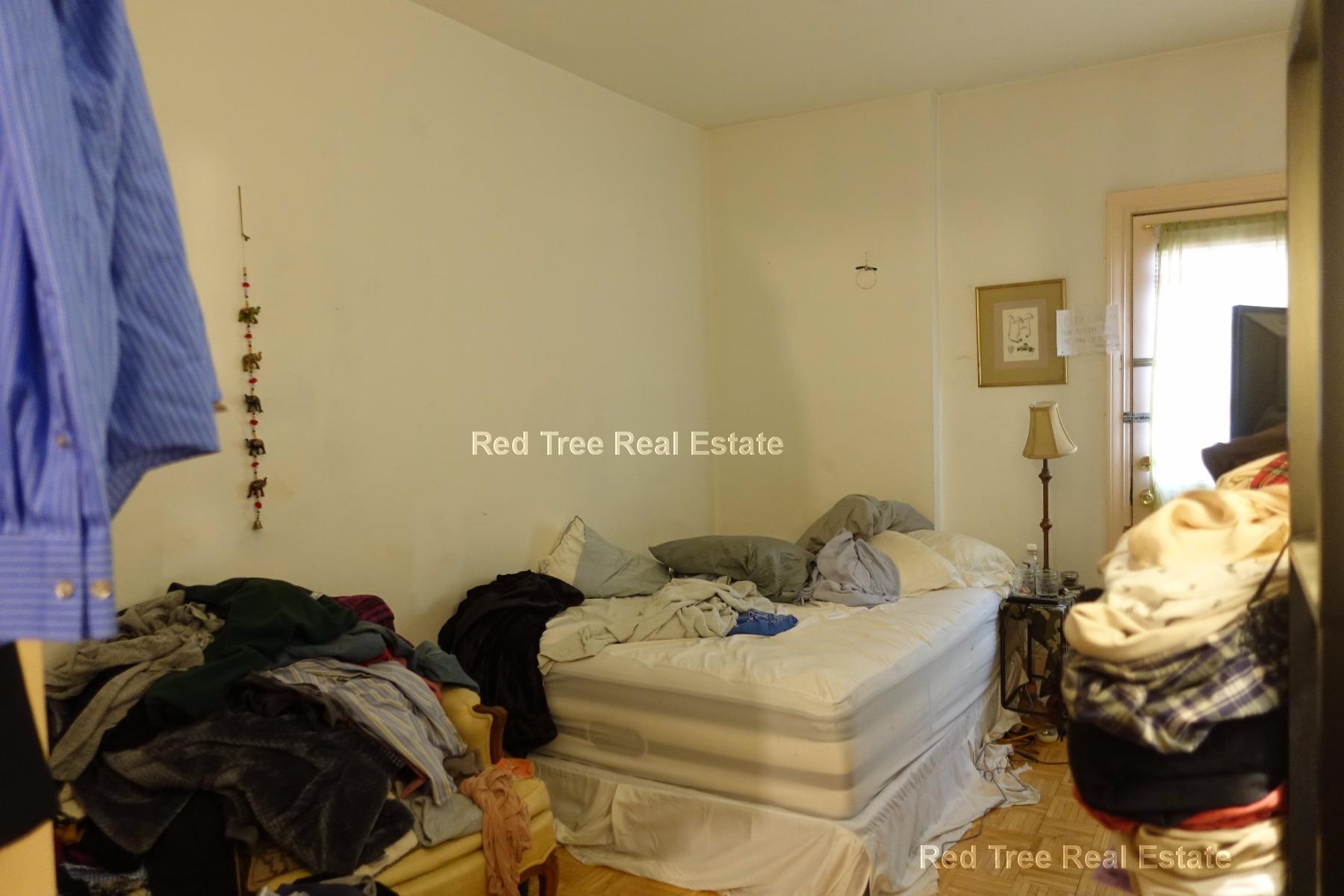 Building Photo - 56 Park Vale Ave